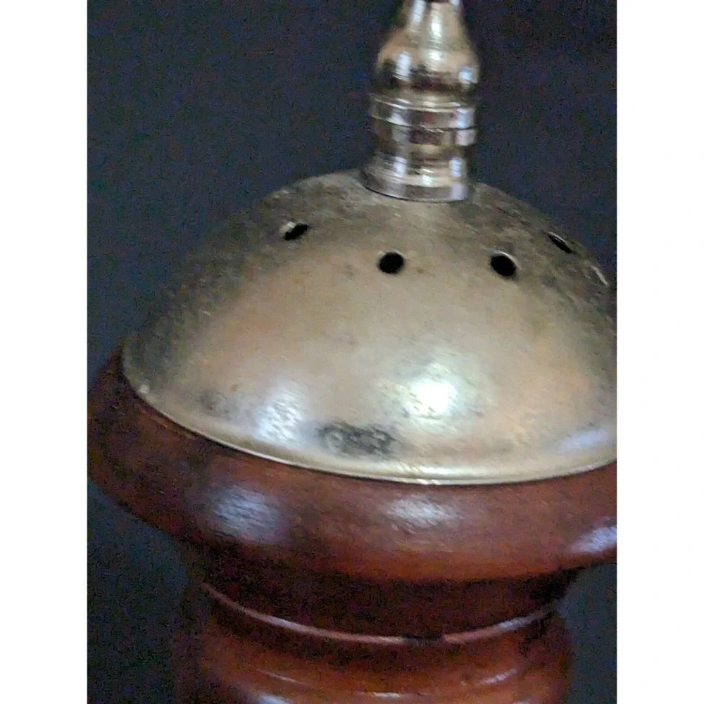 Vintage Kimco Wood Salt Shaker‎ and Pepper Mill Set Dark Brown Taiwan Hand Crank